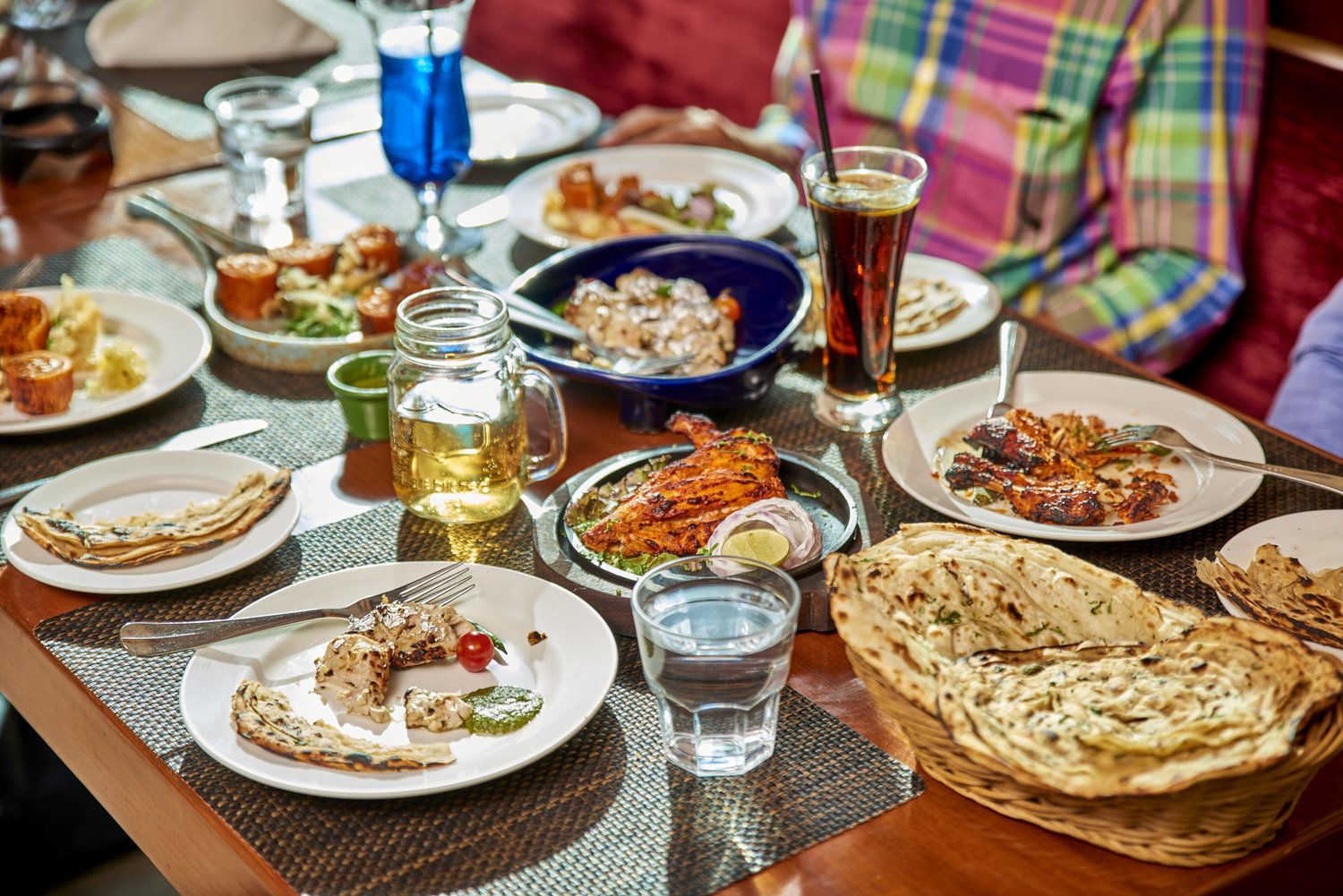 How to Manage and Promote Your Restaurant to Gain Popularity